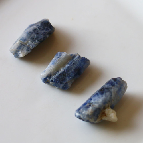 52.7ct 天然石 ブルーサファイア 原石 3個セット