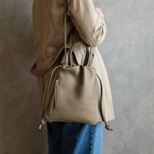 縦長巾着 2WAY ポシェット本革シンプル ショルダーバッグ 【サンド