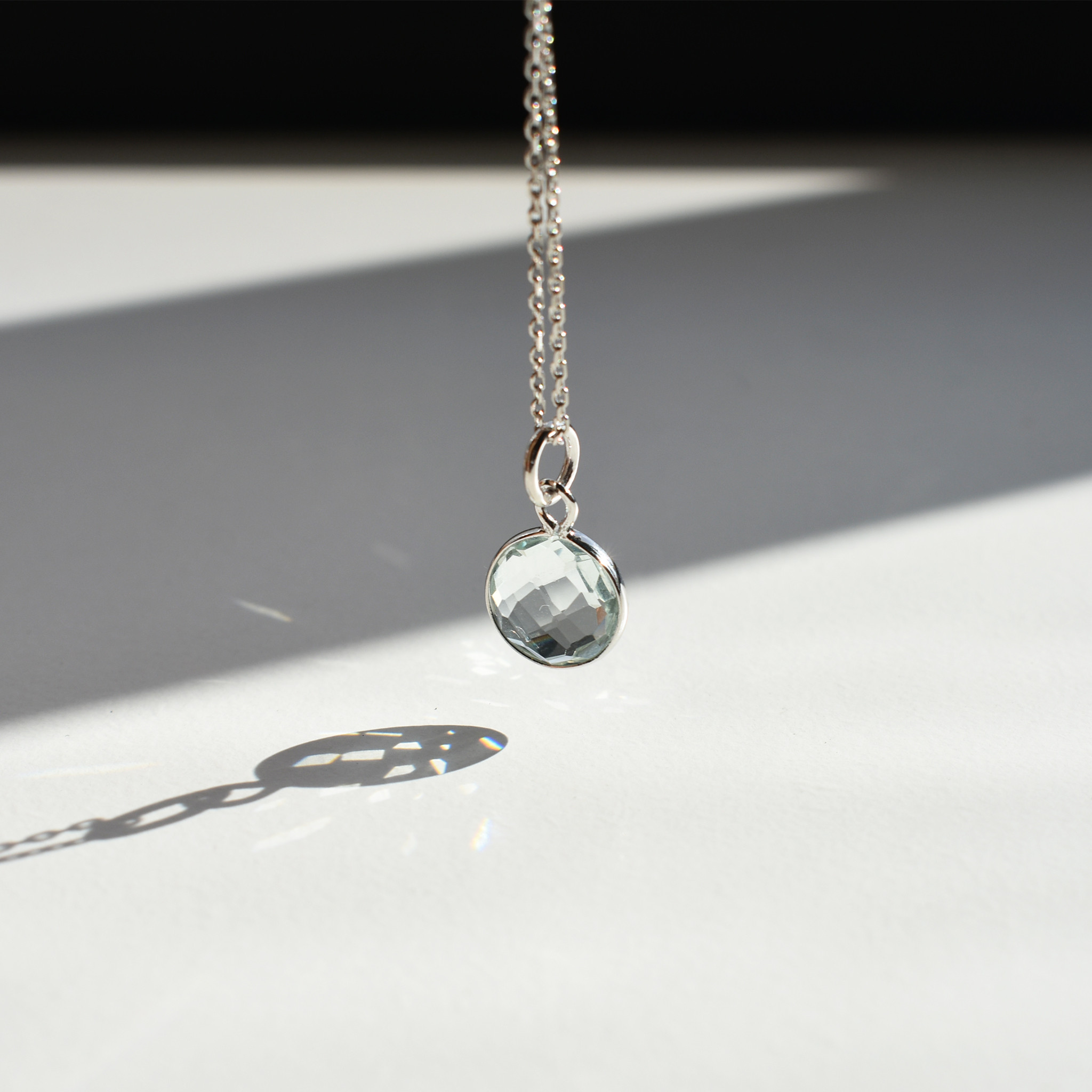 トパーズの陽光ペンダント