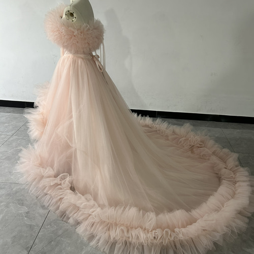 上品！カラードレス ピンク ラッフルフリル 取り外しオフショルダー 前  