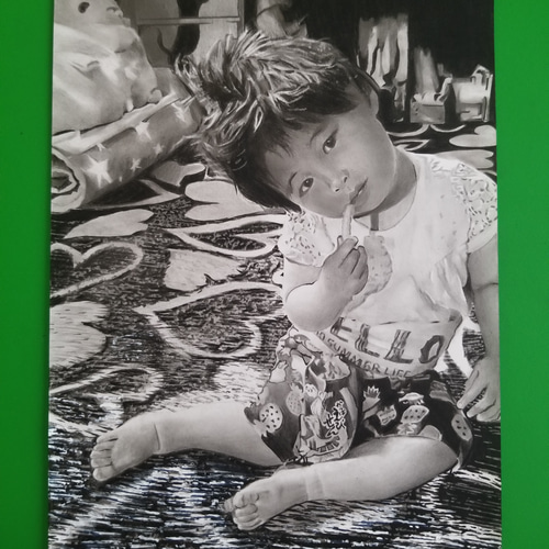 花の鉛筆画A4サイズ 壊れた花瓶 - 木炭スケッチプリント - 複数のサイズがあります