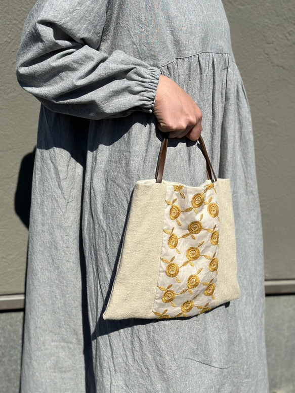 ラスト1★ 大人気の為再入荷！大人なペーズリー刺繍ミニトートバック　麻　グレー 7枚目の画像