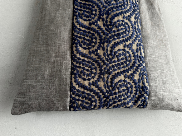 ラスト1★ 大人気の為再入荷！大人なペーズリー刺繍ミニトートバック　麻　グレー 3枚目の画像