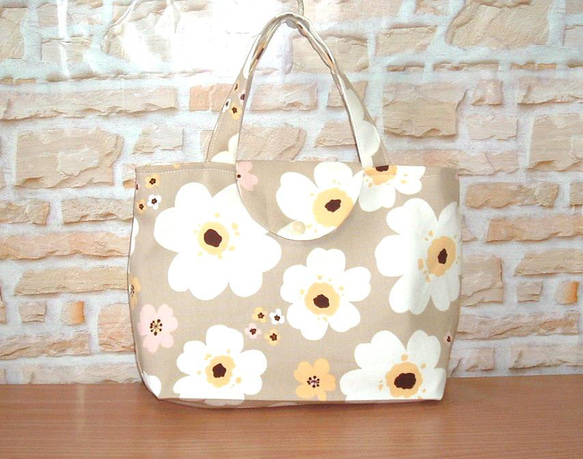 北欧風大きな花柄のトートバッグサブバッグB5サイズ ベージュ トート