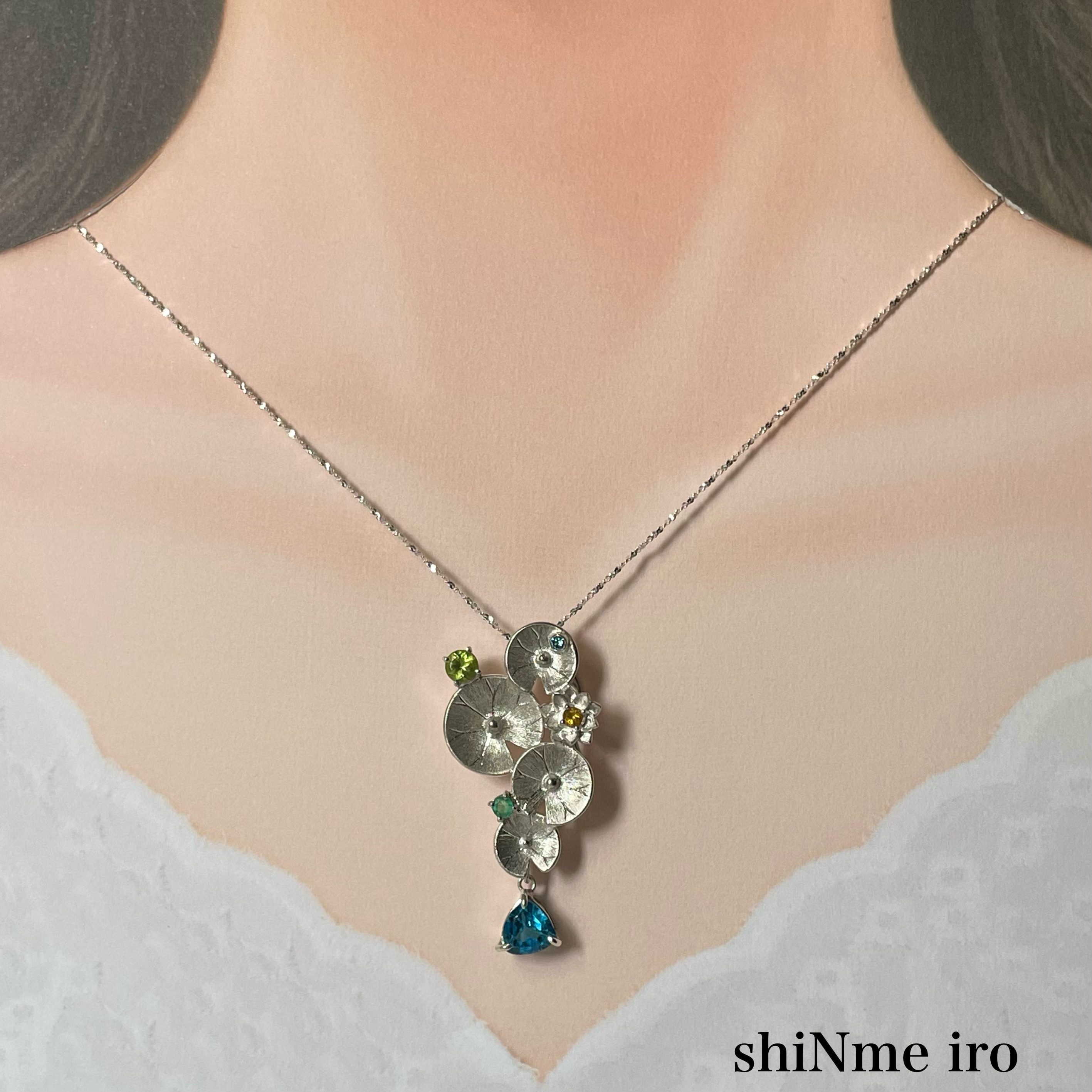 silver950ペンダント　睡蓮　トパーズ　サファイア　ダイヤモンド