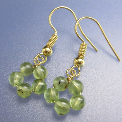 8月誕生石】ペリドットの可愛いピアス 308 ピアス（フック