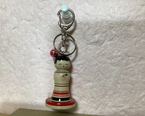 こけしのキーホルダー その他雑貨 こけス 通販 17394066｜Creema(クリーマ)