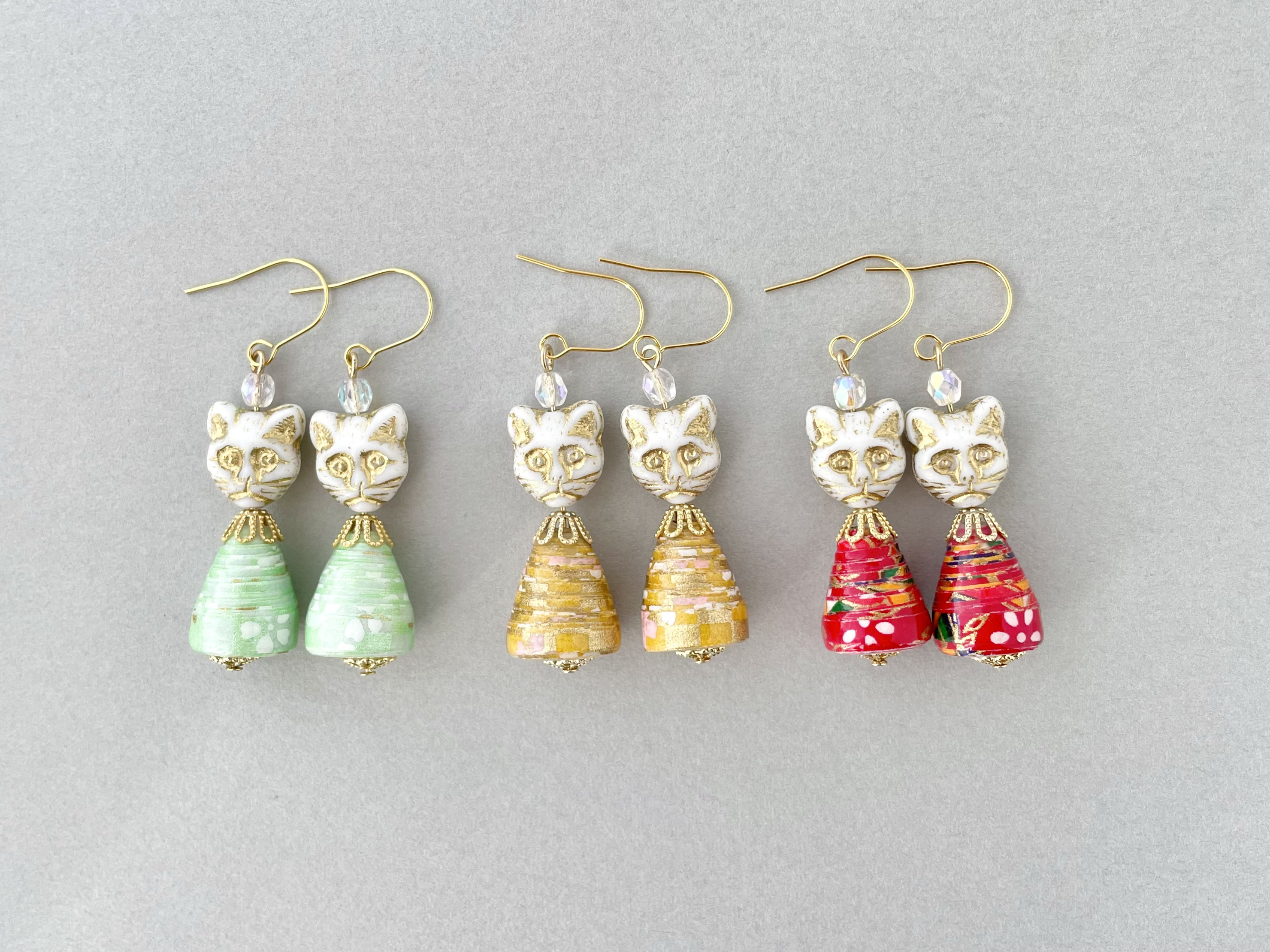 福々猫祭りピアス/イヤリング　セット　軽い和紙のアクセサリー　個性的　ギフトラッピング　猫の日