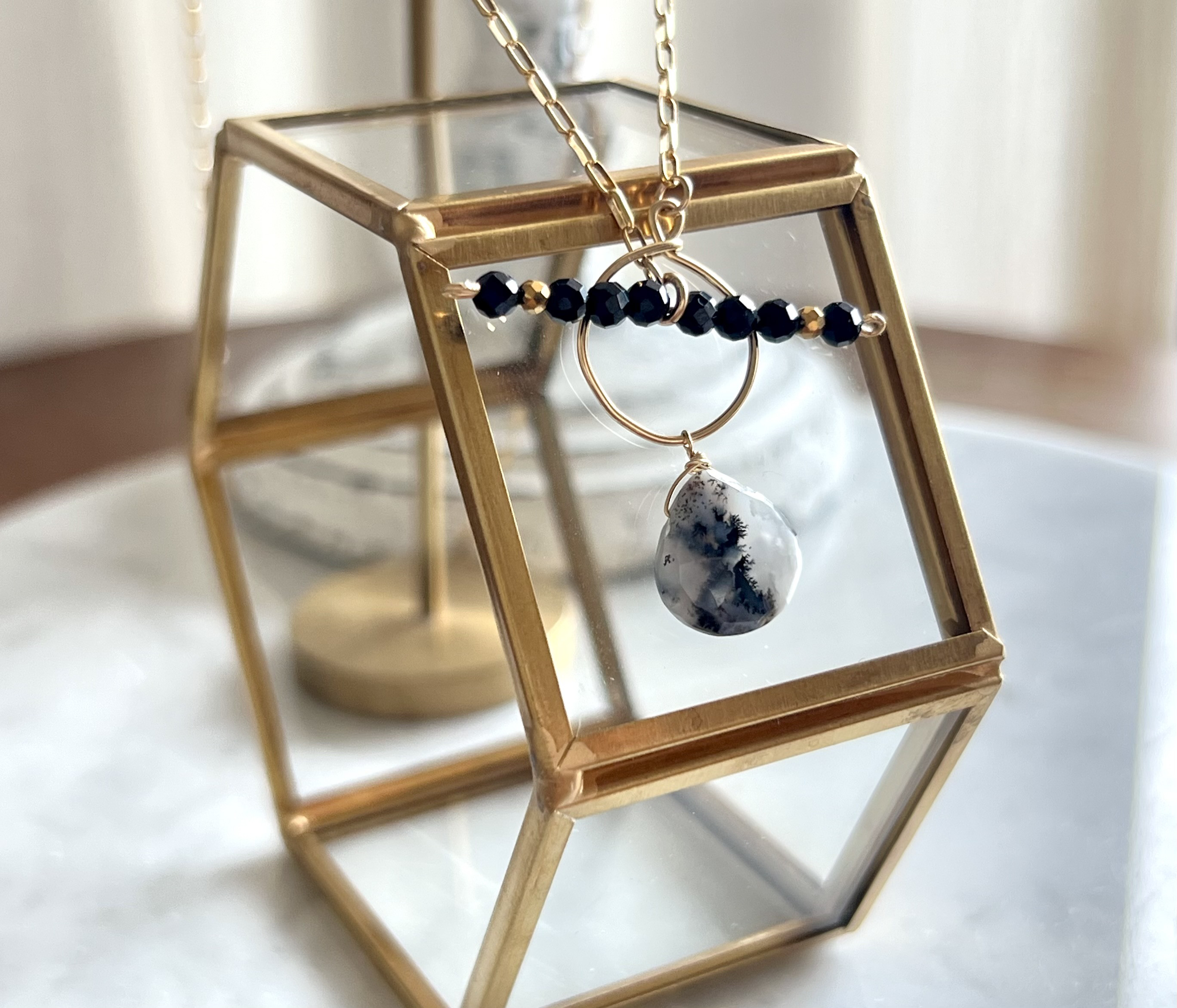 【再販】ストーンが選べる！マンテルネックレス【デンドライトオパール＆ブラックオニキス】14kgf モノトーン 黒