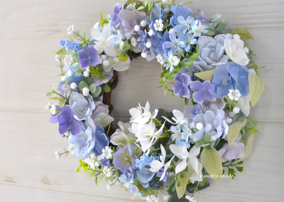 パープルブルーの花と白いラン　フラワーリース：ラン　あじさい　ブルー　パープル　白　ラン　母の日　 9枚目の画像