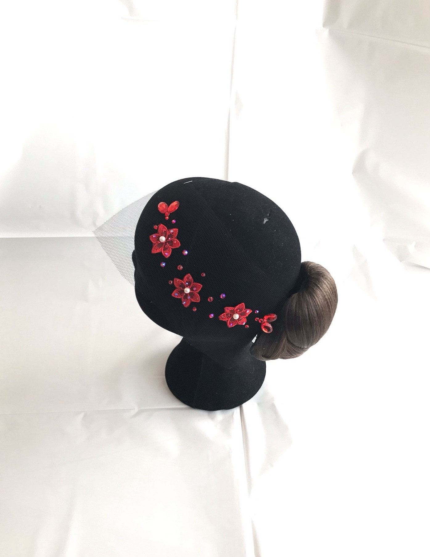 楽天市場】ピアス 黒 スワロフスキーの通販