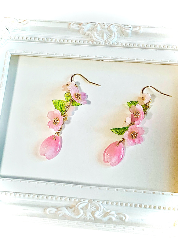 桜満開ピアス ステンレス製フックピアス 桜パーツ 樹脂パーツ ピンク
