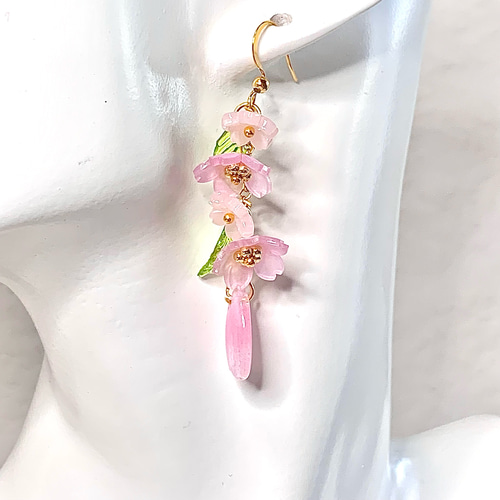 桜満開ピアス ステンレス製フックピアス 桜パーツ 樹脂パーツ ピンク