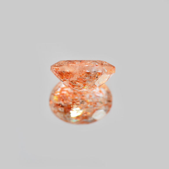 イリュージョン サンストーン 1.72ct ルース オーバル 6枚目の画像