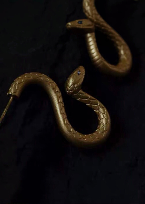 「Spirit Snake」オリジナルのスネークピアス レトロなエジプトスタイル 神秘的 ゴールド 蛇 ヘビ クール 19枚目の画像