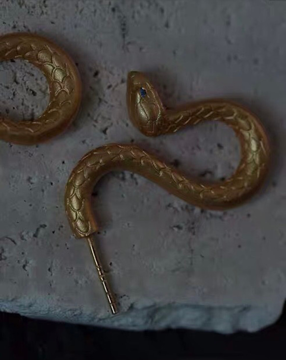 「Spirit Snake」オリジナルのスネークピアス レトロなエジプトスタイル 神秘的 ゴールド 蛇 ヘビ クール 12枚目の画像