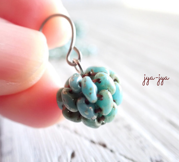 【復刻】beads earrings ＊ turquoise ball mini 2枚目の画像