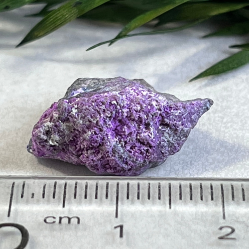 ピンクスギライト 南アフリカ産 ラフストーン 瞑想 グラウンディング  