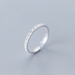 シルバー925  者者　細め　エレガント　上品　レース　リング　　指輪　silver925 フリーサイズ　大きさ調整可能 1枚目の画像