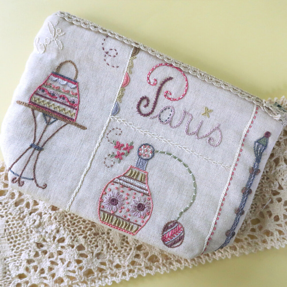 新入荷！【フランス　刺しゅうキット】ギフトにもおススメ！『TROUSSE PARIS（ポーチ パリ）』 3枚目の画像