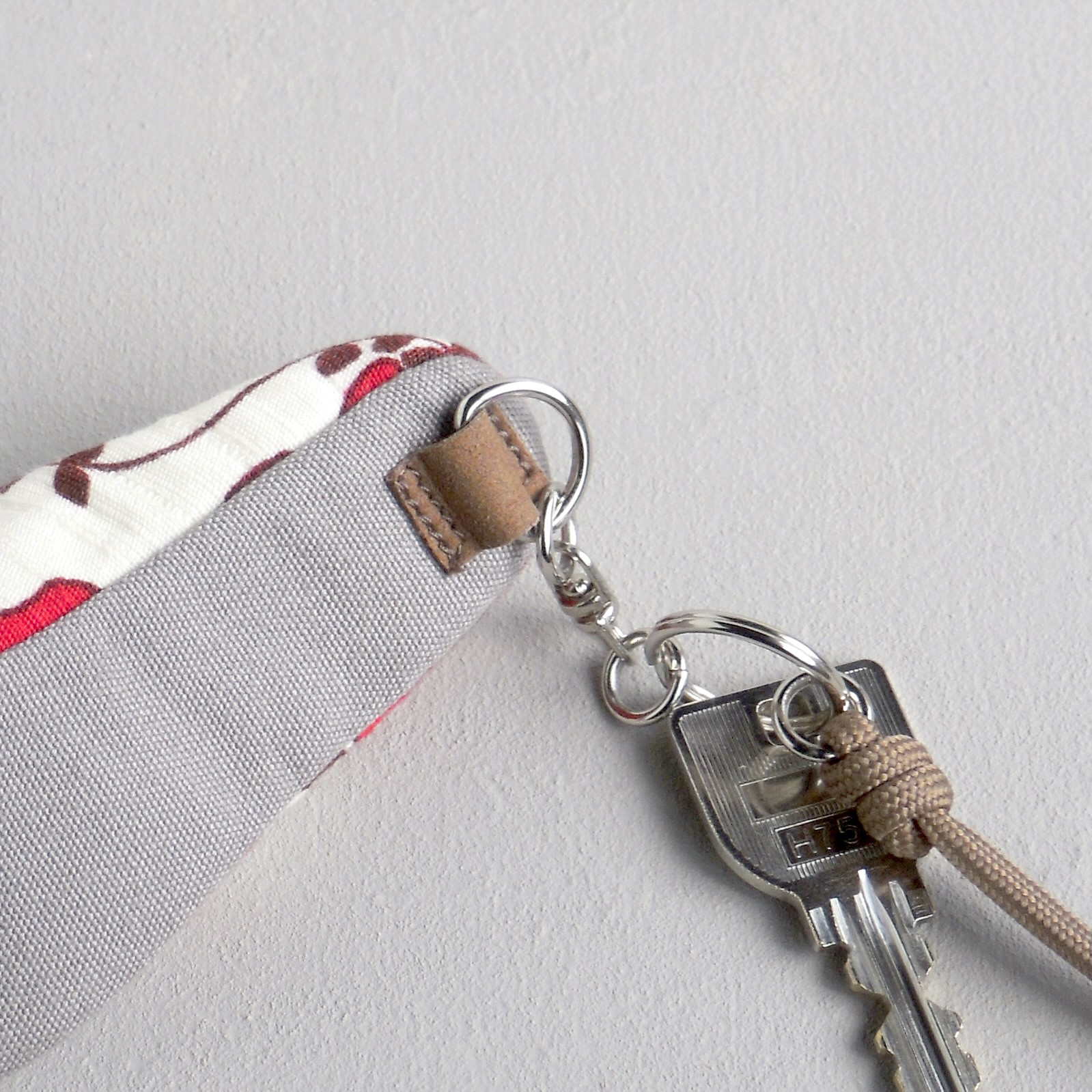 【Creema限福袋】アネモネレッドキーリング＆イエローデニムルームシューズ　／新生活、独立一人暮らし応援セット