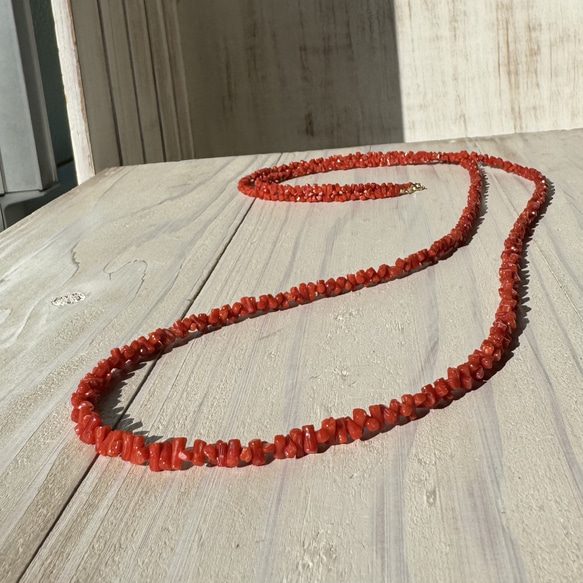 欲しかった⭐︎素材感たっぷりの約100センチ　赤珊瑚ロングネックレス　金具K18YG 11枚目の画像
