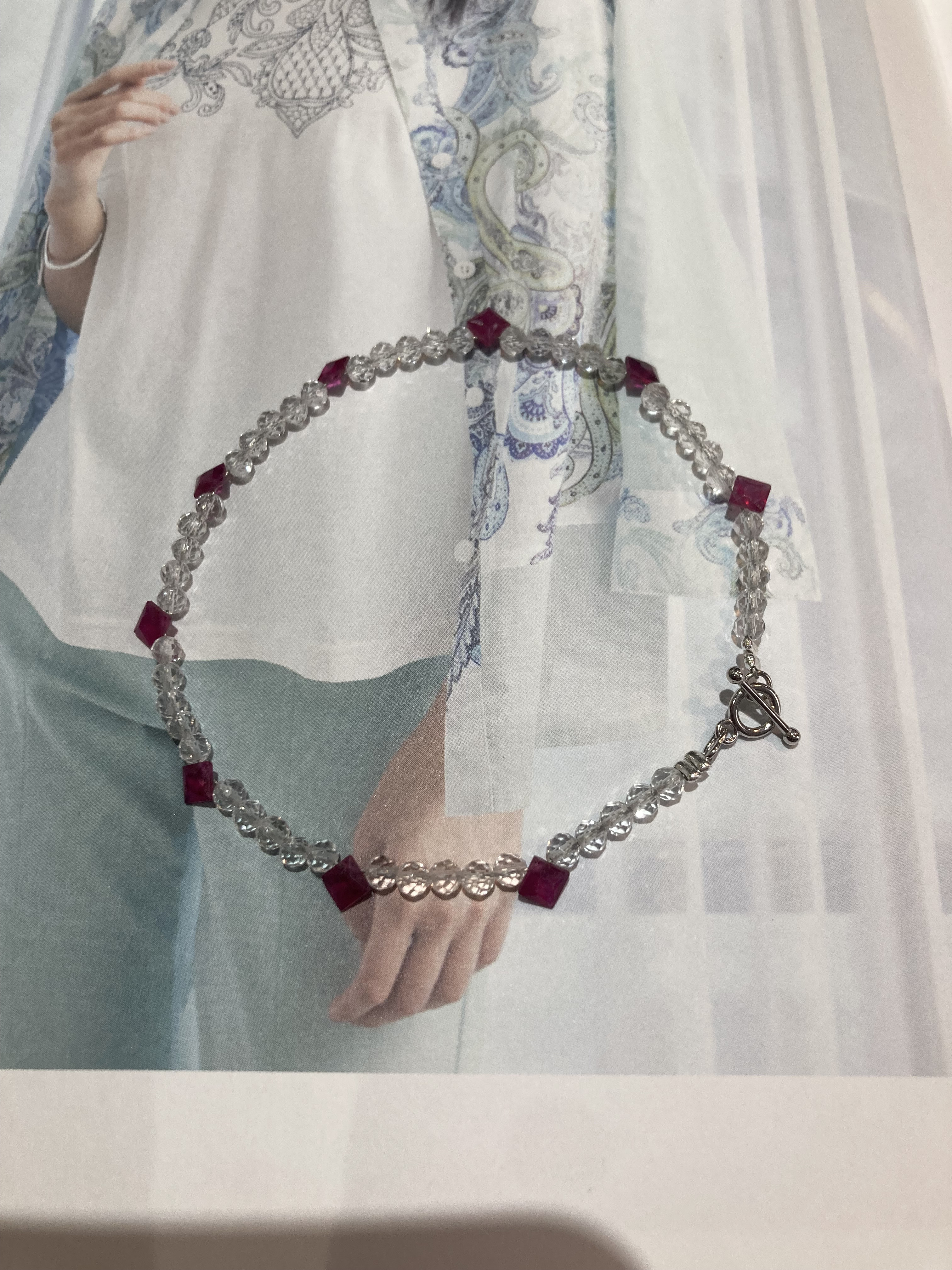 ルビーとクリスタルのブレスレット(送料無料)