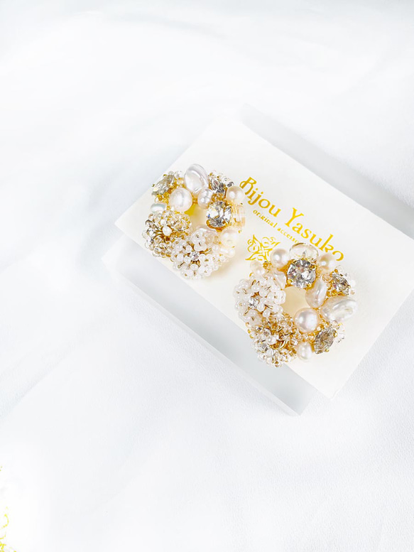 淡水珍珠圓形耳環珍珠施華洛世奇耳環寶石白色婚禮邀請卡正式 第10張的照片