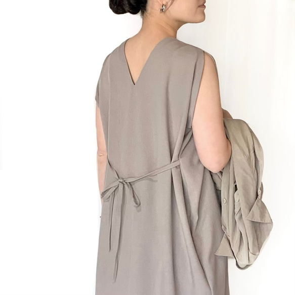 「カジュアル〜フォーマル着も出来る」2WAYロングワンピ (グレージュ) 3枚目の画像