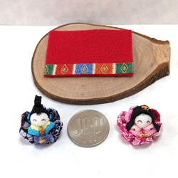 ❀ちりめん細工❀ コインサイズの小さなお雛様と桜の切株　 2枚目の画像