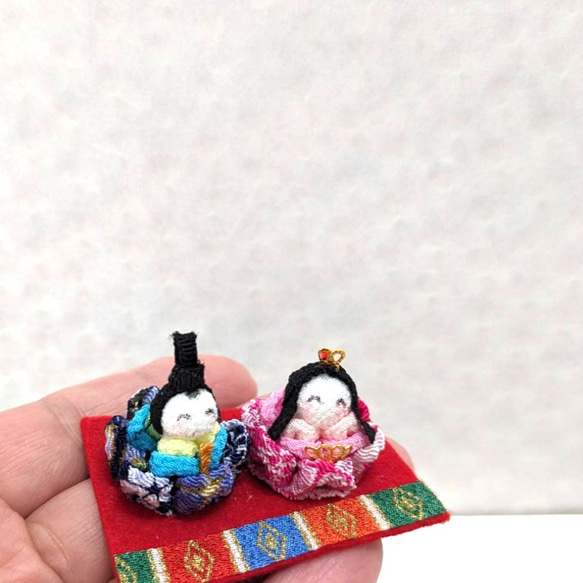 ❀ちりめん細工❀ コインサイズの小さなお雛様と桜の切株　 5枚目の画像