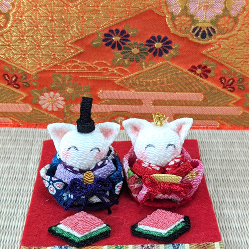 微笑む白ねこのお雛様 ちりめん細工ネコのお雛様 猫の雛人形 ひな人形