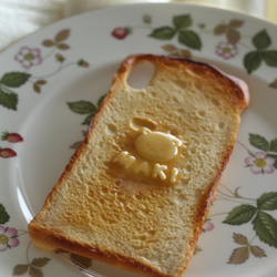 【受注生産／1カ月待ち】名入れ&猫ちゃんバターのトーストスマホケース 9枚目の画像