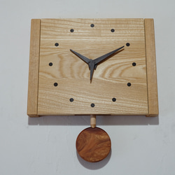振り子時計（栓002) 1枚目の画像