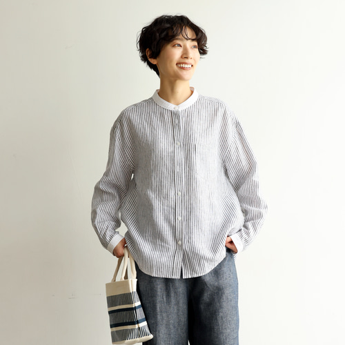 ゆるっとシルエットがこなれ見えするストライプ柄シャツ ホワイト 