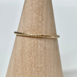 K18 ゴールド 1.1mm幅スクリュー チェーンリング 華奢リング