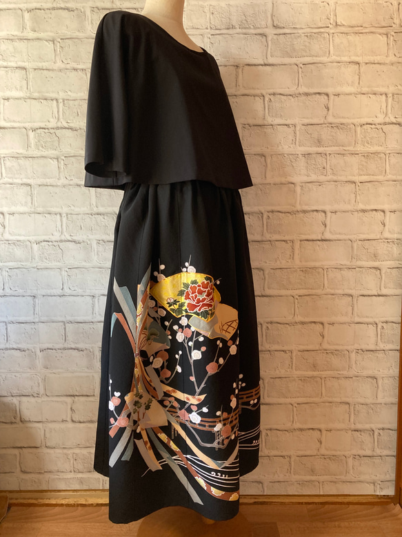 梅の花　黒留袖リメイク　絹　ギャザースカート 6枚目の画像