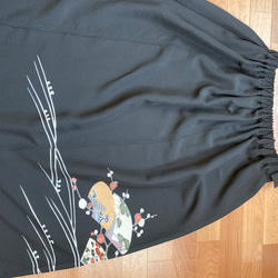 梅の花　黒留袖リメイク　絹　ギャザースカート 15枚目の画像