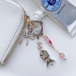 "fish and marble" keyring/ birthstone 選べる誕生石 ＆ チャーム キーリング 1枚目の画像