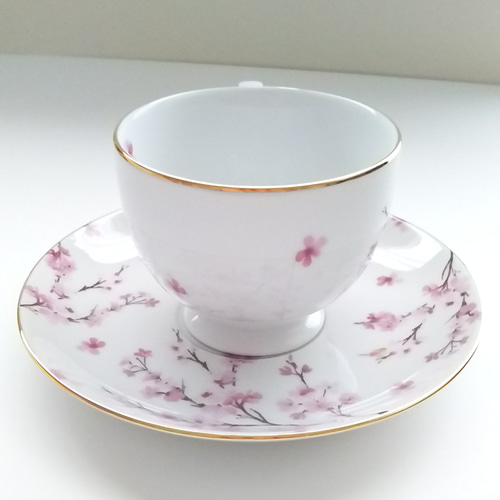 桜のティーセット(カップ&ソーサー1客、プレート1枚) 【この品限り