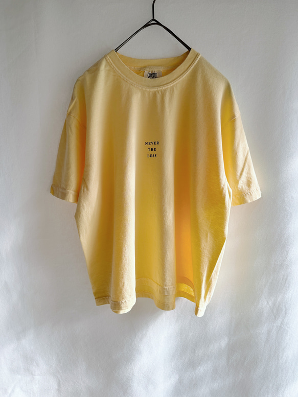 儘管如此，女士黃油色T卹，中號 第1張的照片