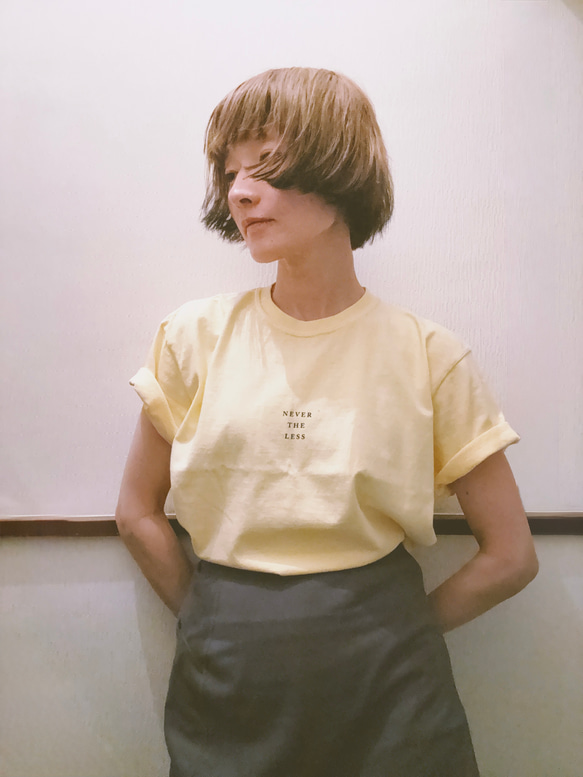 儘管如此，女士黃油色T卹，中號 第3張的照片