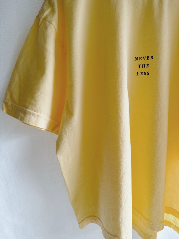 儘管如此，女士黃油色T卹，中號 第2張的照片