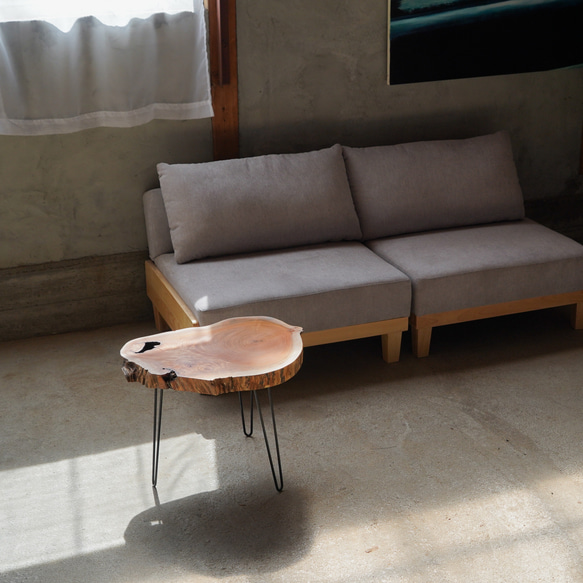 欅の輪切り 一枚板  コーヒーテーブル サイドテーブル（高さ・カラー変更無料） 1枚目の画像