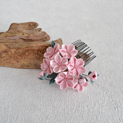 桜 コーム ✤ お花見 卒業式 結婚式のお呼ばれ 成人式 つまみ細工 髪飾り フォーマル 3枚目の画像
