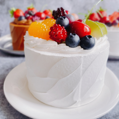 実物大 リアルサイズ フルーツのデコレーションケーキ食品サンプル