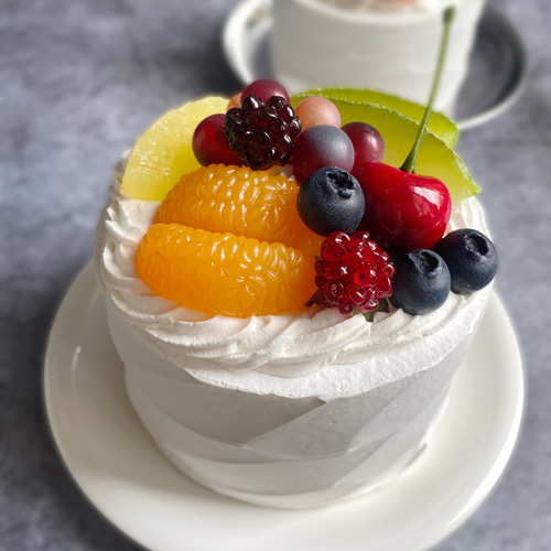 実物大 リアルサイズ フルーツのデコレーションケーキ食品サンプル