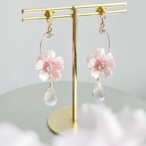 後ろ姿も美しい 桜と天然石ピンクアメジストのピアス・イヤリング 