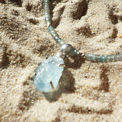 3月誕生石☆Rough Aquamarine ラフロック アクアマリンのネックレス/sv925 8枚目の画像