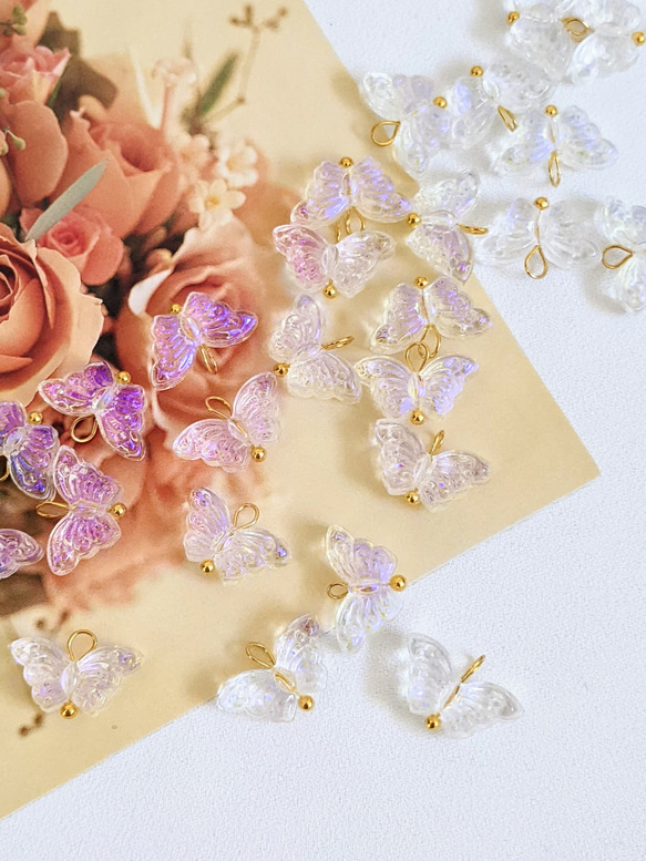 オーロラ 蝶 チャーム カン付き 10個 ちょうちょ パーツ 1枚目の画像